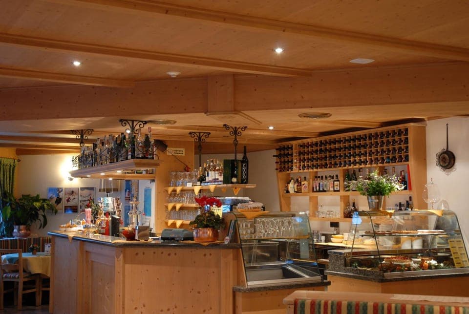 Bar/lounge