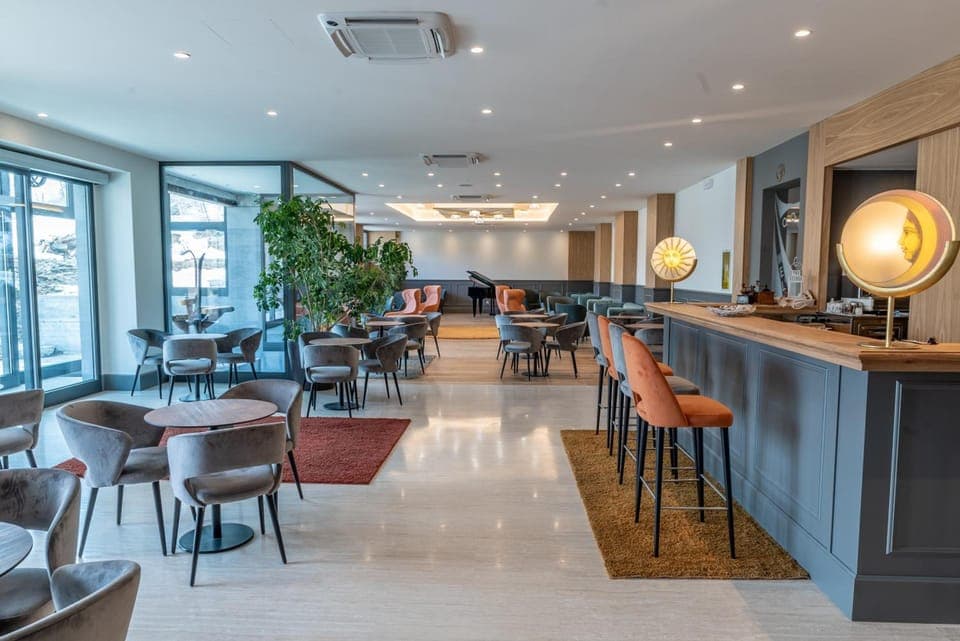 Bar/lounge