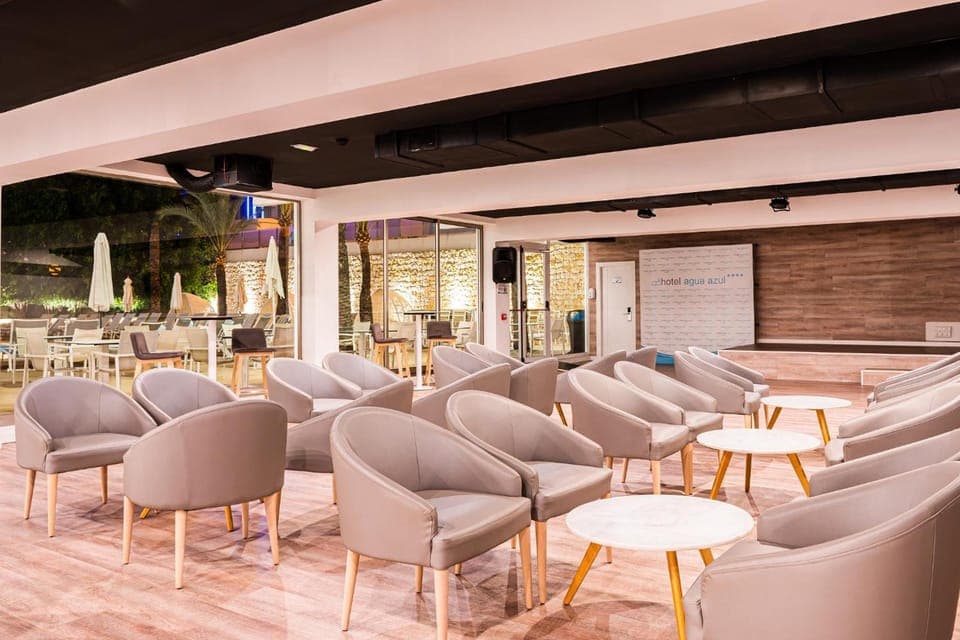 Bar/lounge