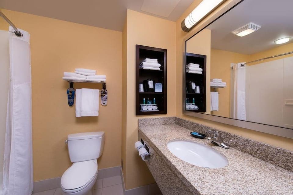 Holiday Inn Express Hotel and Suites Scranton by IHG Hotel in Scranton
