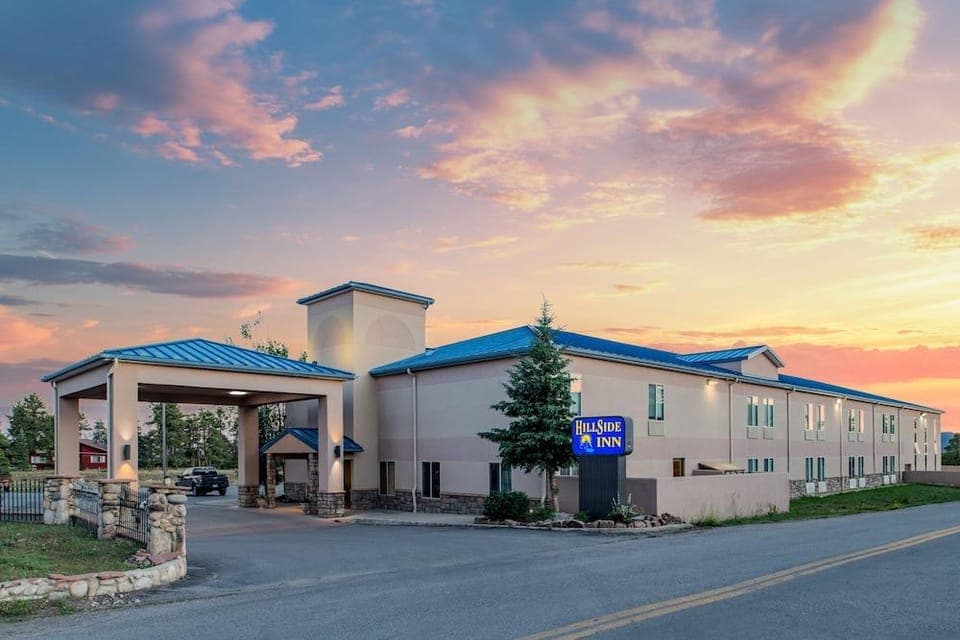 HillSide Inn Hotel in Pagosa Springs