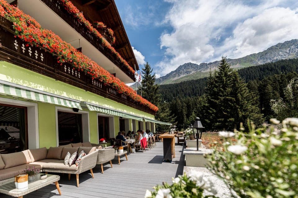Hotel Waldhaus am See Hotel in Canton of Grisons