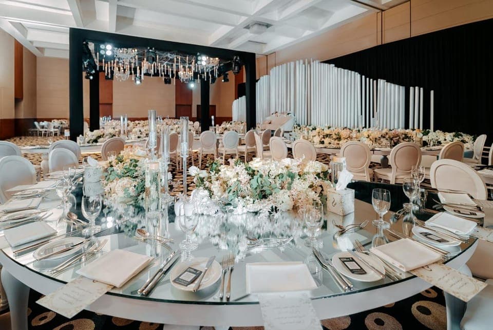 Banquet hall