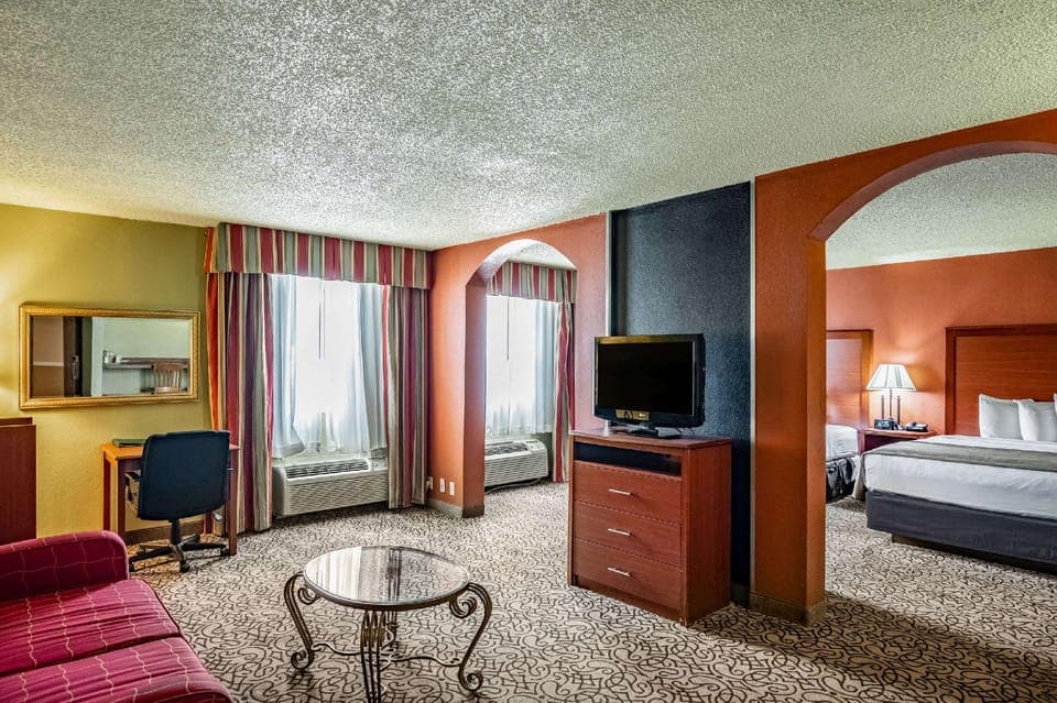 Suite room