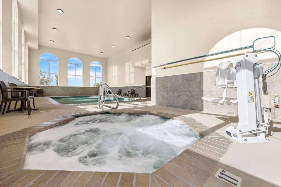 Swimming pool