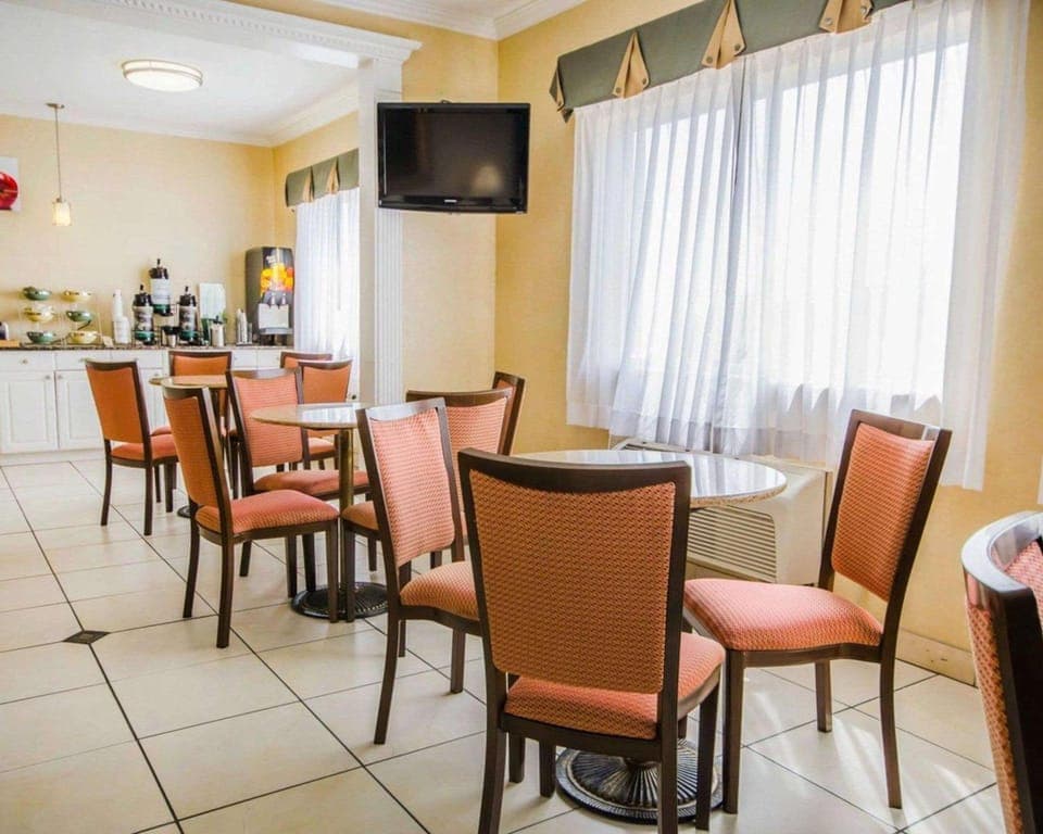 Quality Inn Evansville Eastland Area Hotel in Evansville