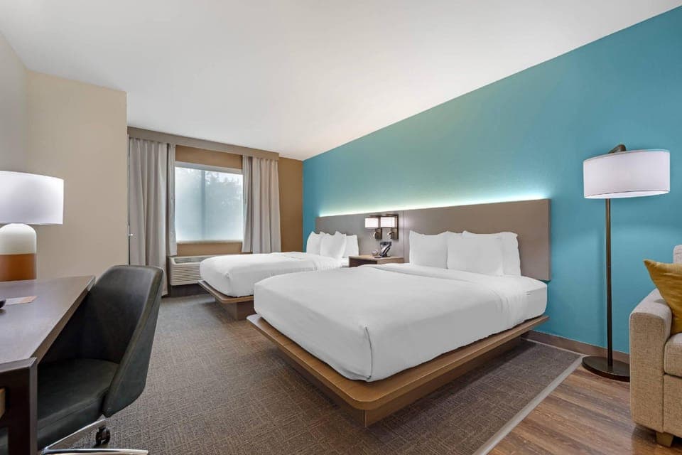 Suite room