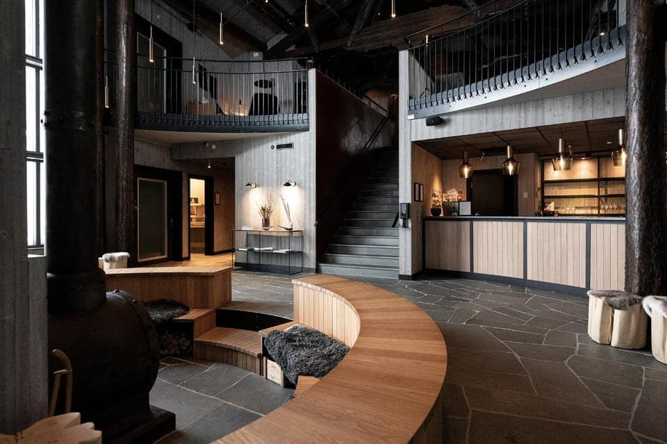 Bar/lounge