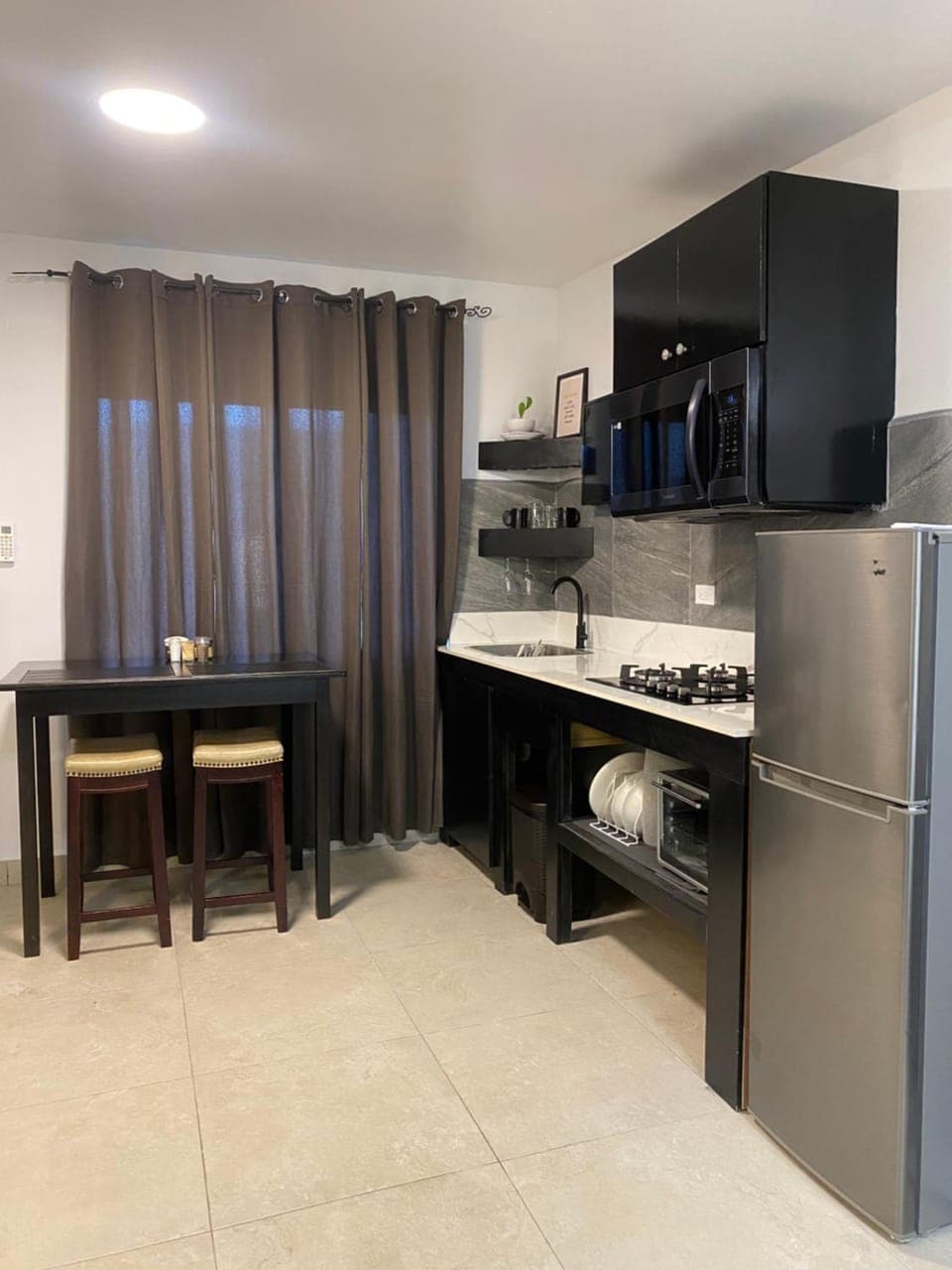 The Ansen Place Apartment hotel in Cayo District