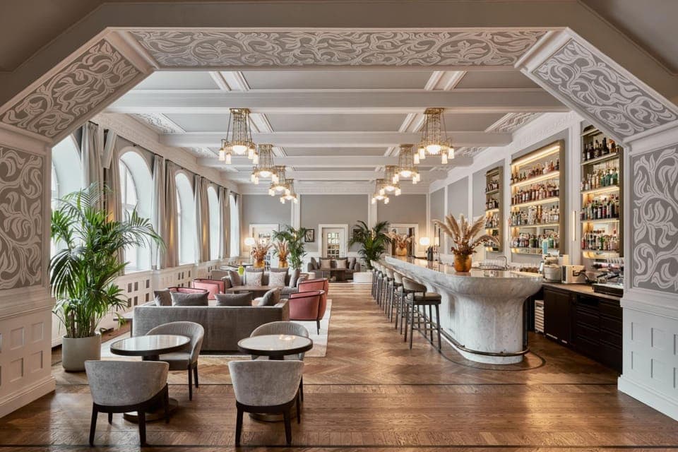 Bar/lounge