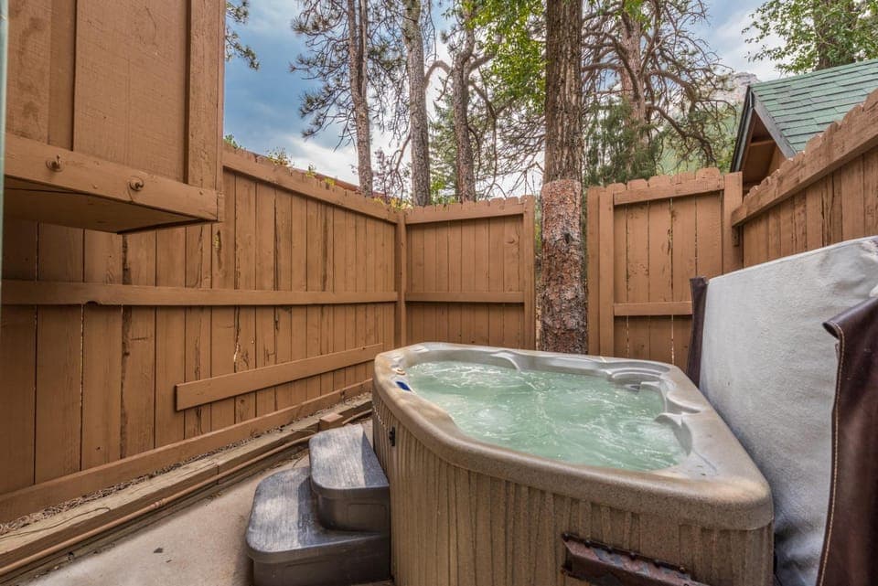 4 Seasons Inn on Fall River Inn in Estes Park