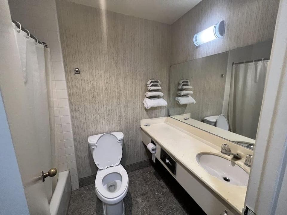 Casa Playa Inn & Suites Stanton Anaheim Area Hotel in Stanton