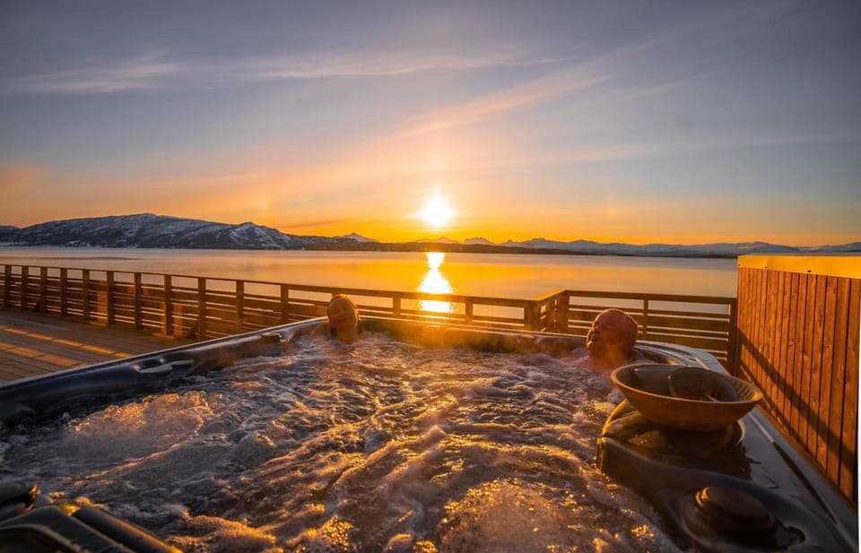 Hot tub