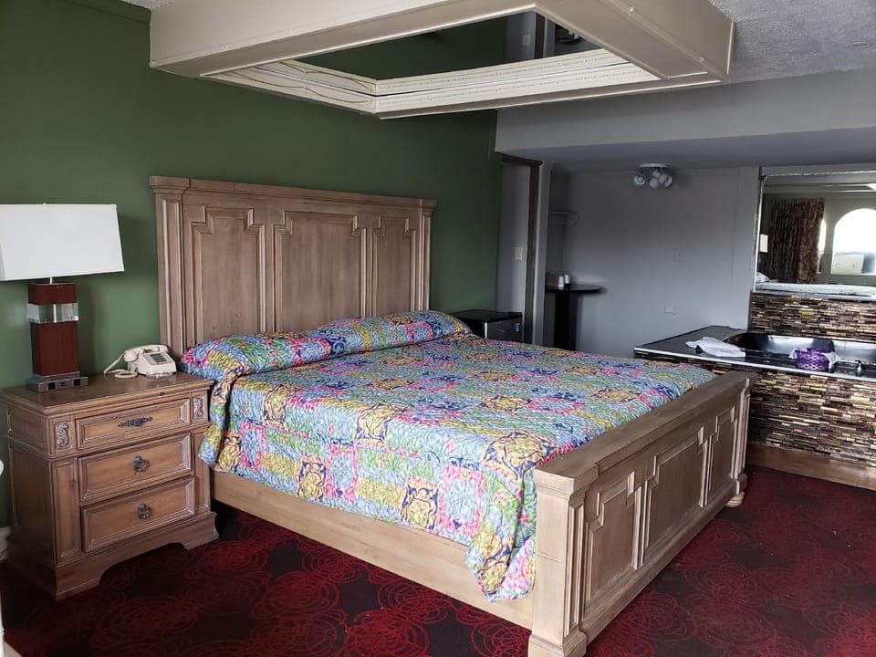 Welcome Inn & Suites Hotel in Riverside