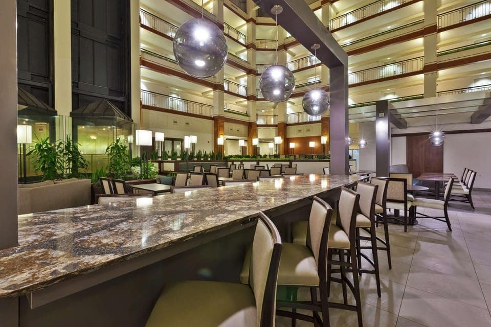 Bar/lounge