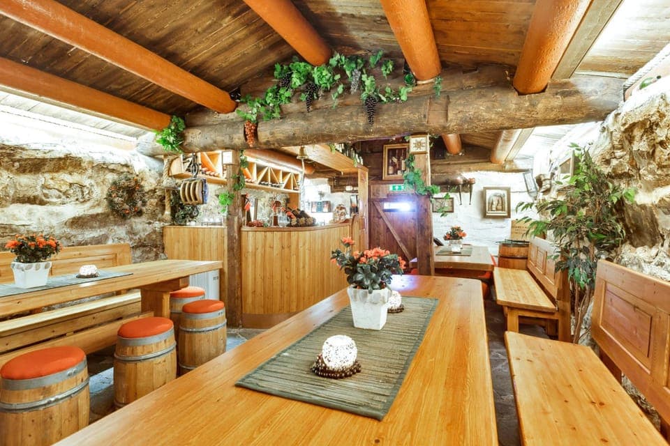 Bar/lounge