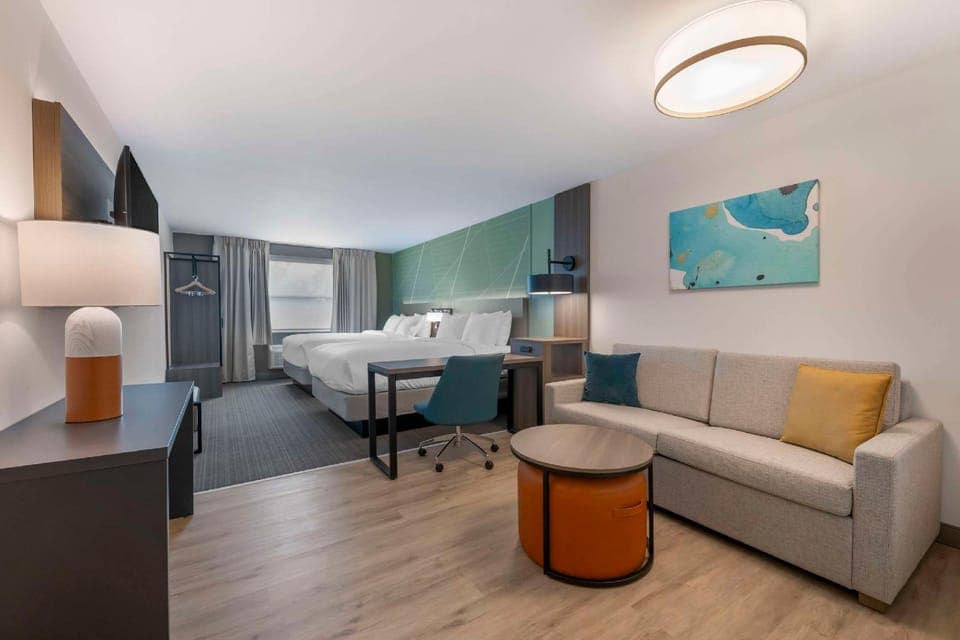 Suite room