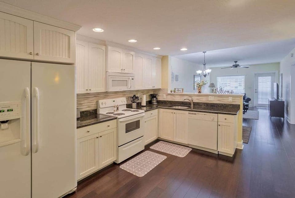 Prestige Collection - Harbourside at Marker 33 Resort in Indian Rocks Beach