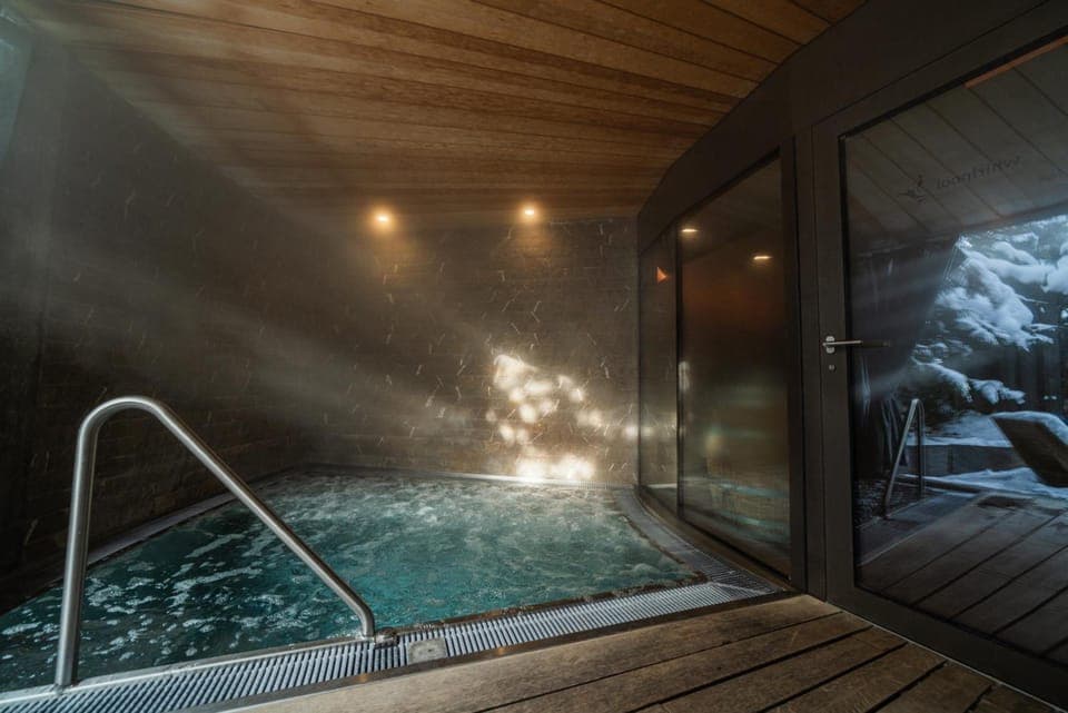 Hot tub