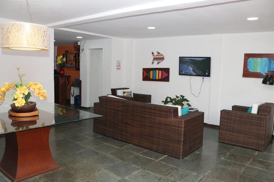 Shared lounge/TV area