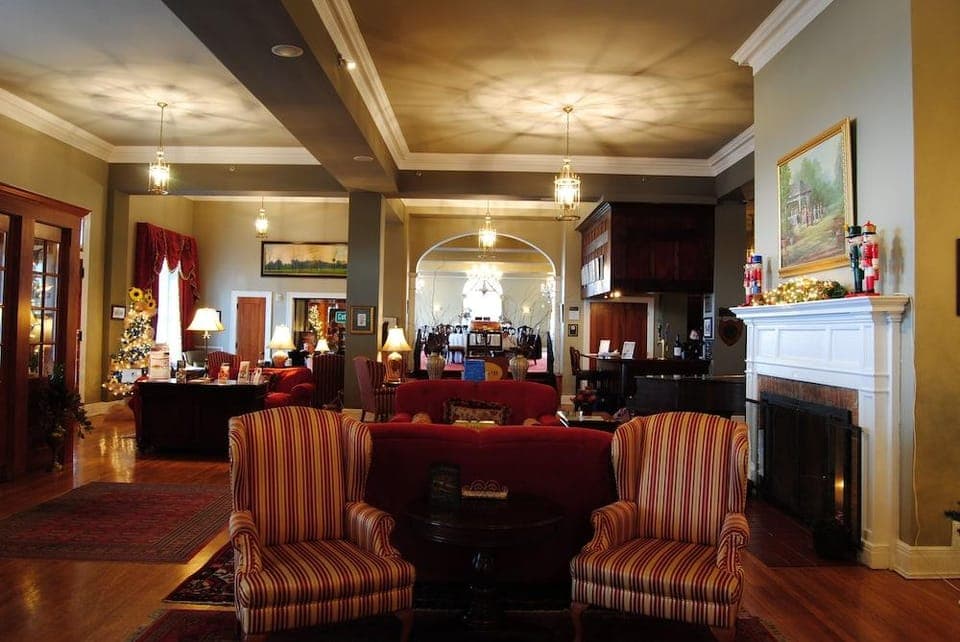 Mimslyn Inn Historic Hotels Of America Hotel in Luray
