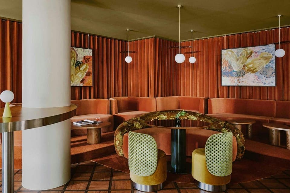 Bar/lounge