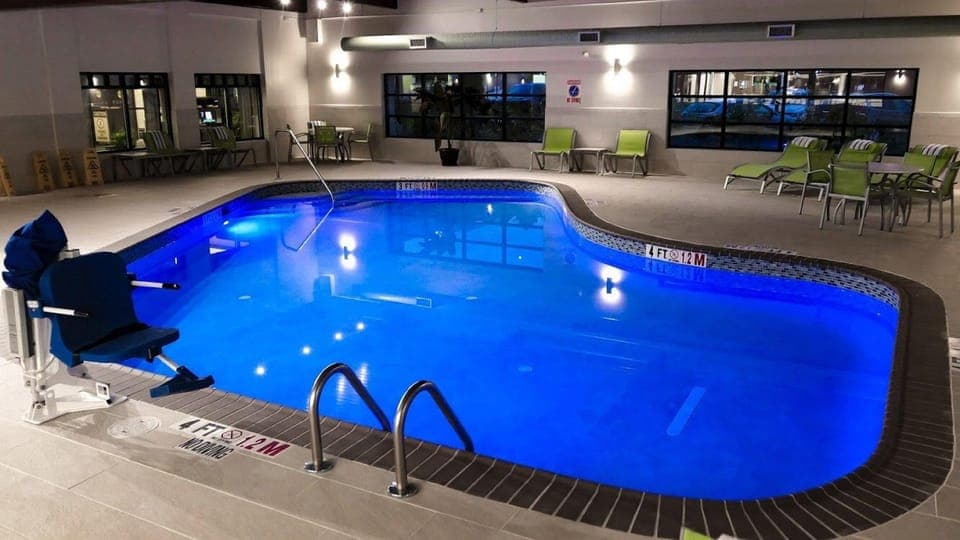 Swimming pool