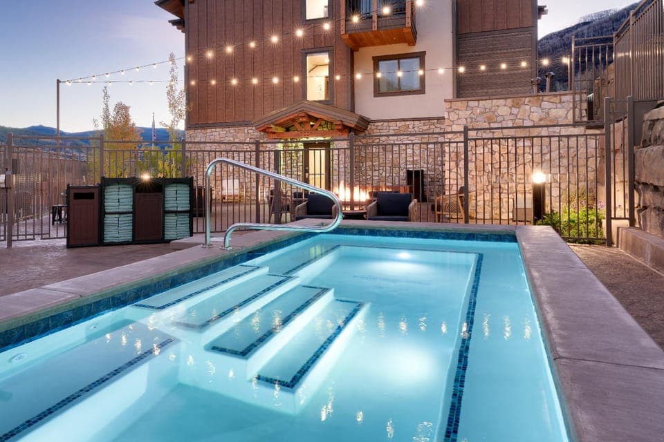 Hot tub