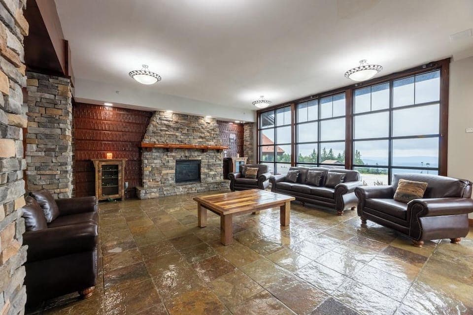 Rimfire Hotel in Snowshoe