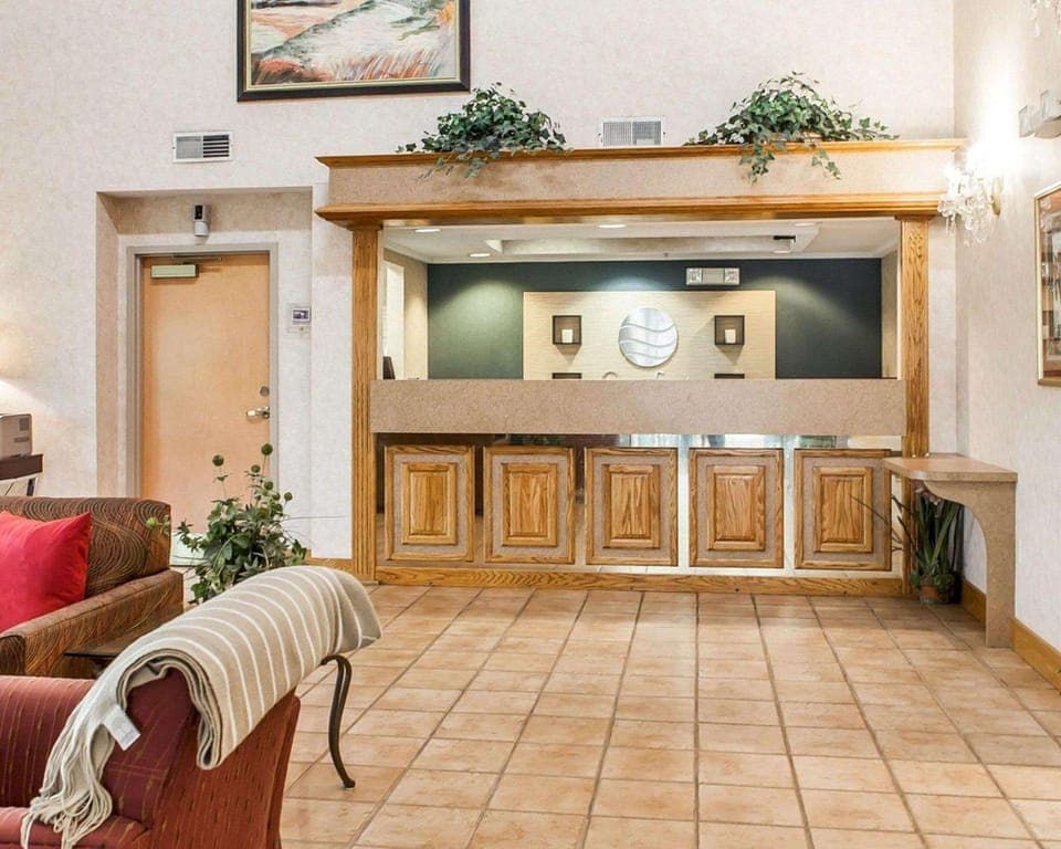 Econo Lodge Newport Smoky Mountains Gateway Hotel in Douglas Lake