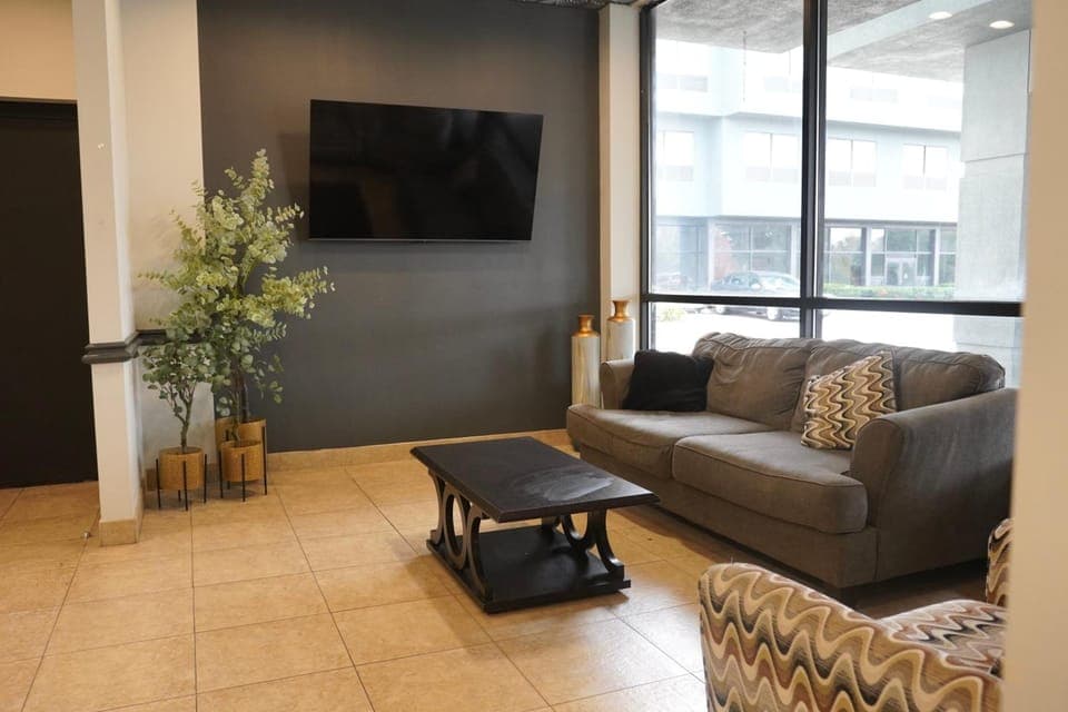 Shared lounge/TV area