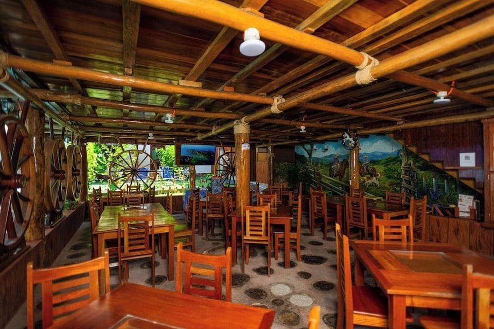 Hotel y Restaurante Las Adas y Estrellas Hotel in Cayo District