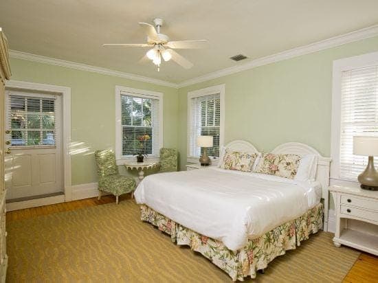 Weatherstation Inn Circa 1911 Hotel in Key West
