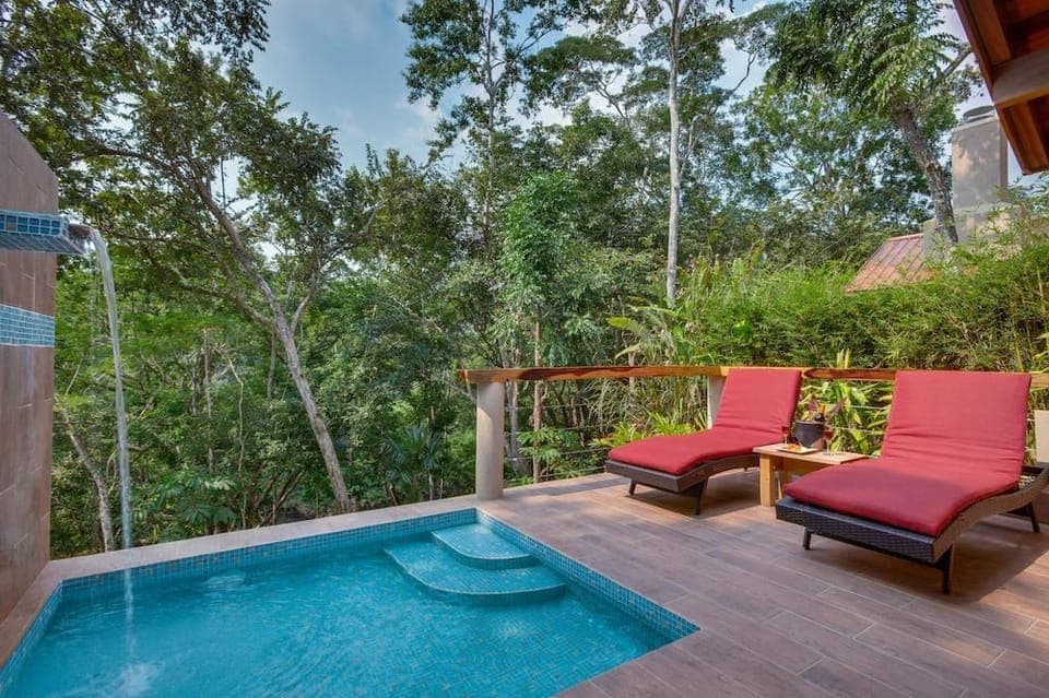 Mystic River Resort Hotel in Cayo District