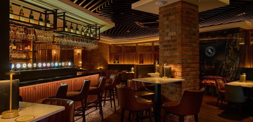 Bar/lounge
