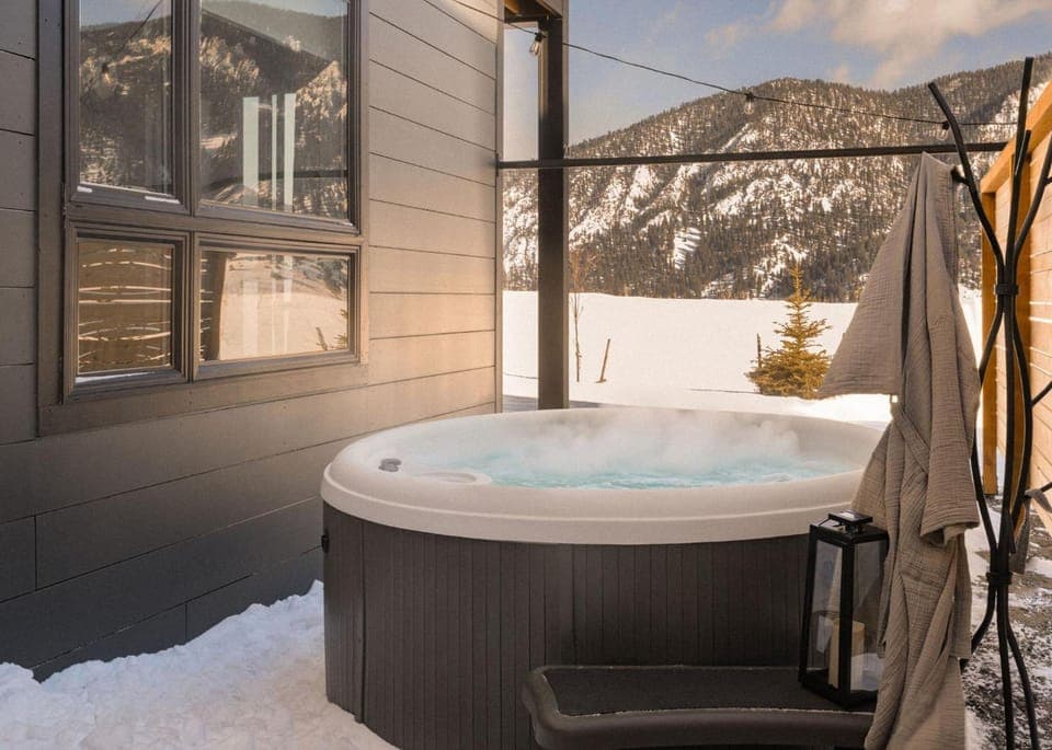 Hot tub