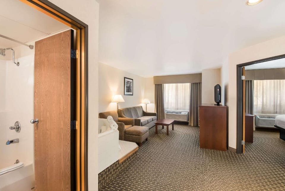 Suite room
