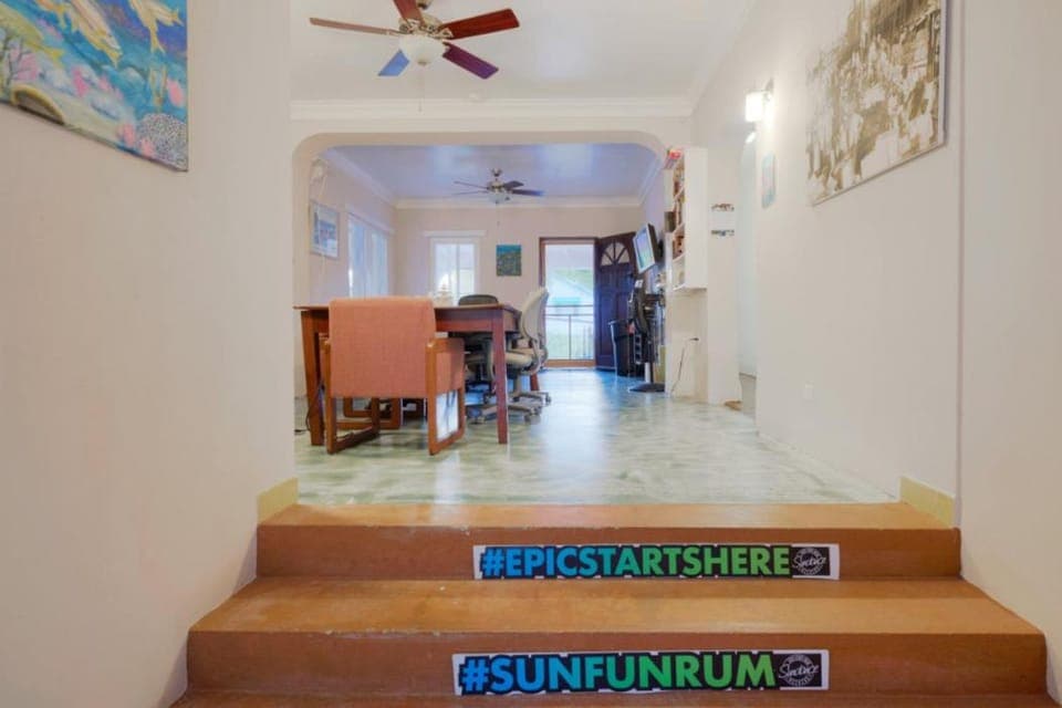 Hillcrest Hostel in Nassau