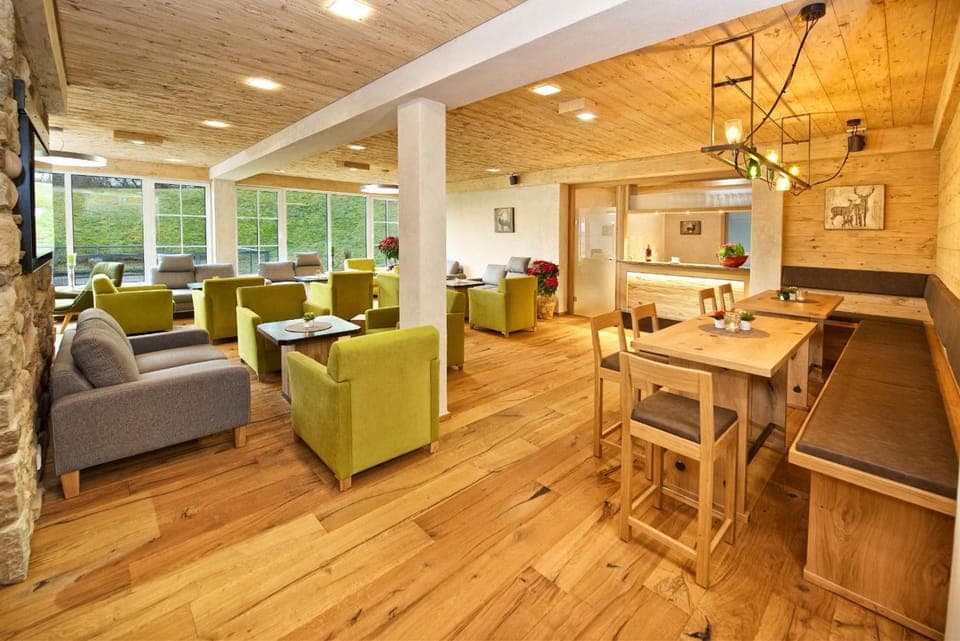 Bar/lounge