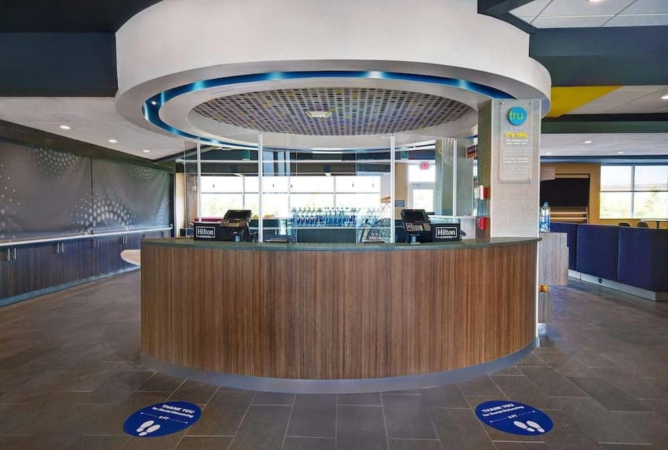Tru by Hilton Monroe Hotel in Jerusalem Township