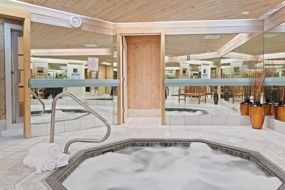 Hot tub