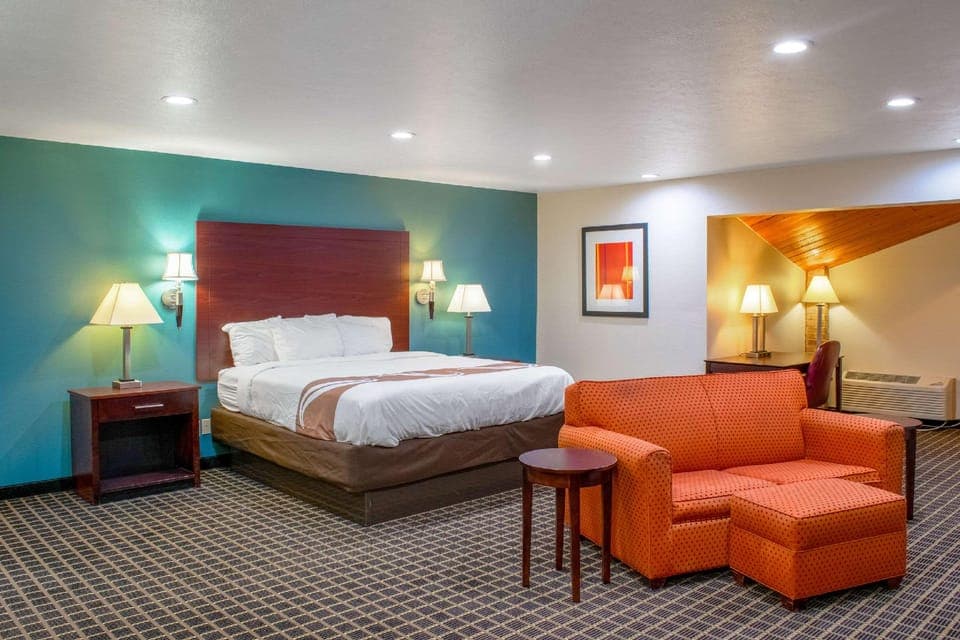 Suite room