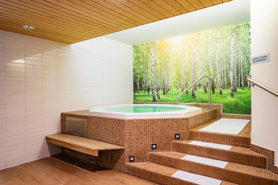 Hot tub