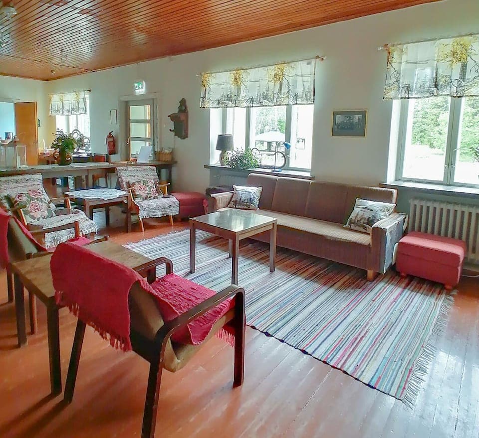 Vanhan Koulun Majatalo-Old School Guest House Hostel in Finland