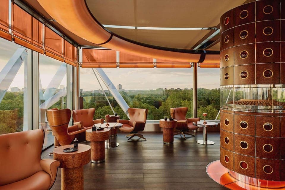 Bar/lounge
