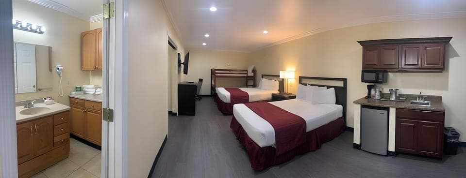 Guestroom