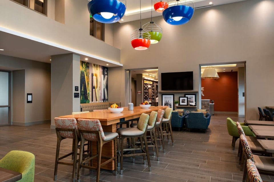 Shared lounge/TV area