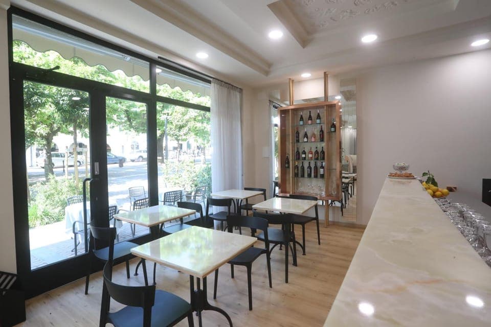 Bar/lounge