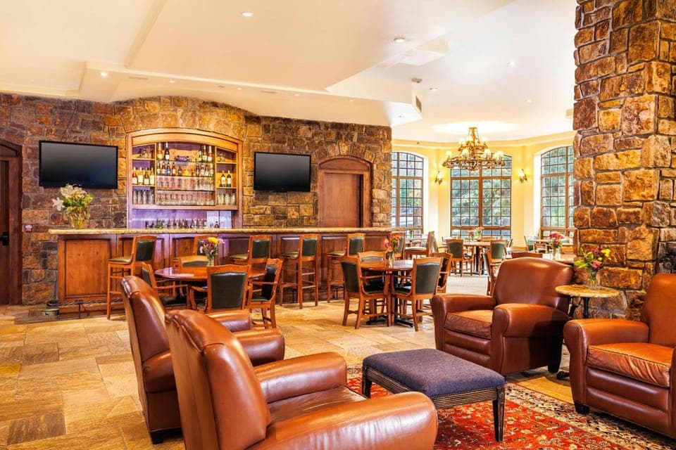 Bar/lounge