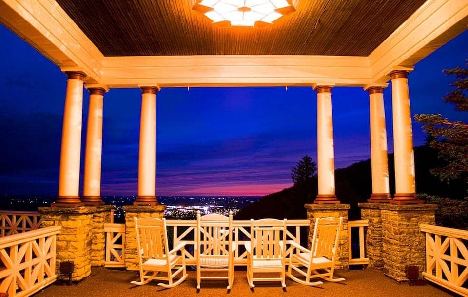 The Historic Summit Inn Hotel in Pennsylvania
